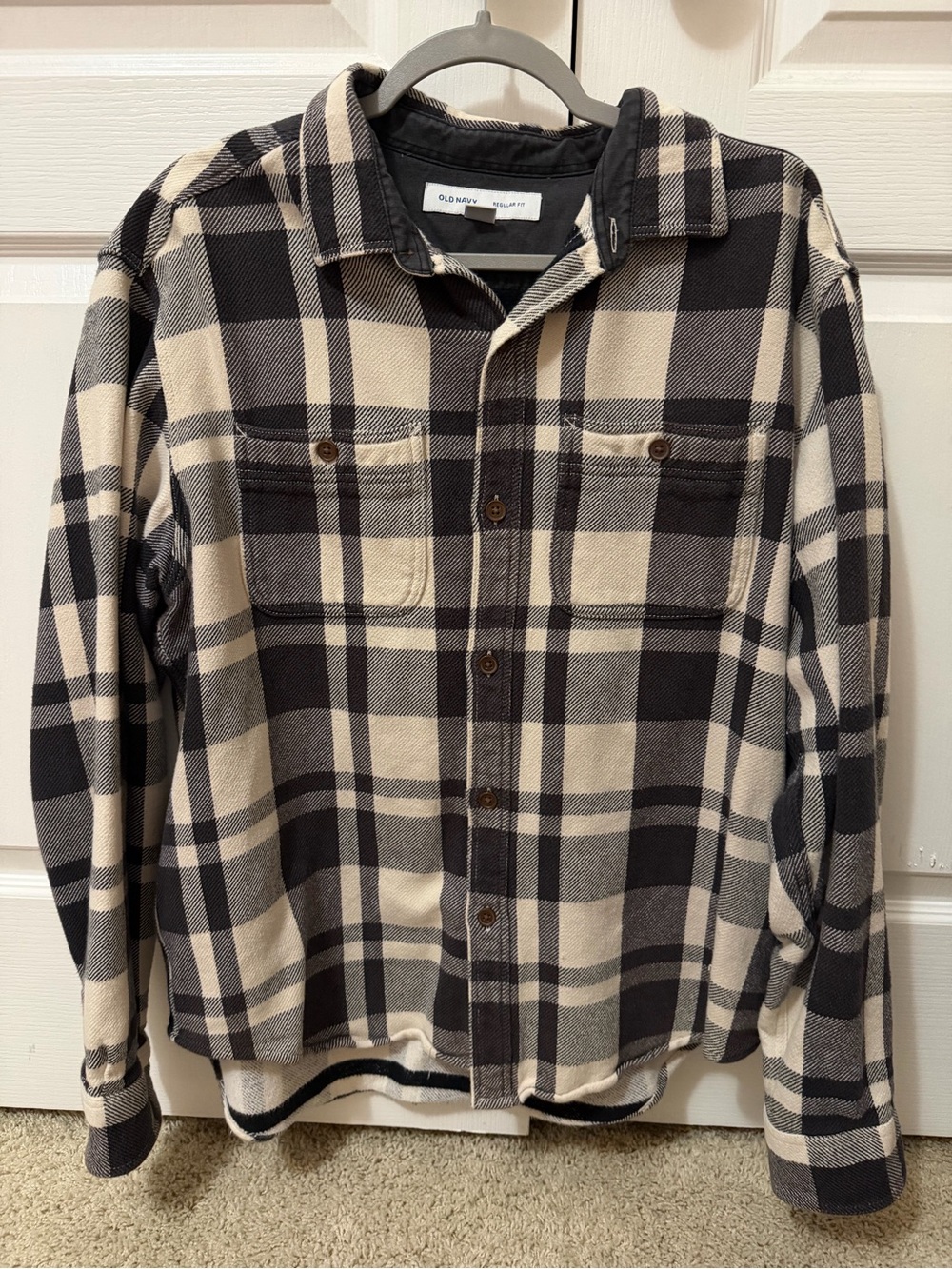 Men’s Old Navy Button-down flannel size XL regular fit